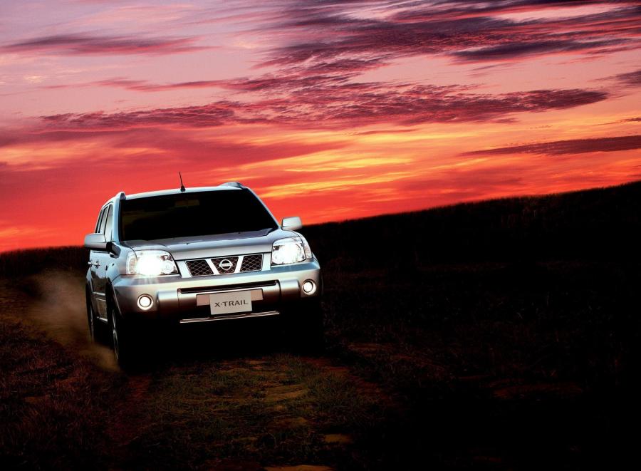  Nissan X-Trail 2004 года  (фото 6 из 8)